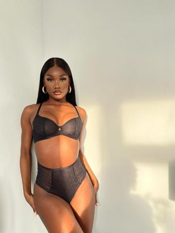 Милена Эскорт Брюнетка фото 7